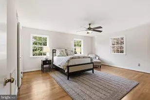 3171 Stonehurst Dr, Fairfax, VA 22031 - Photo 6