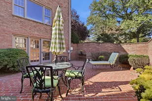 3171 Stonehurst Dr, Fairfax, VA 22031 - Photo 8