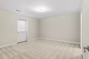 5694 Tower Hill Cir, Alexandria, VA 22315 - Photo 46
