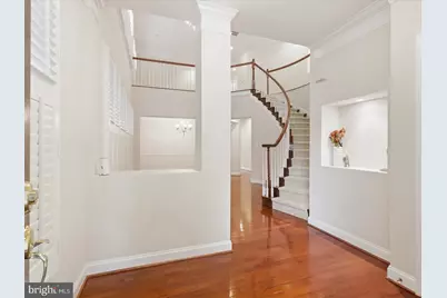 5694 Tower Hill Circle, Alexandria, VA 22315 - Photo 10