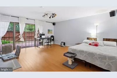 2042 Headlands Circle, Reston, VA 20191 - Photo 6