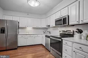 3713 S George Mason Dr, Falls Church, VA 22041 - Photo 8