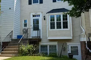 4037 Summer Hollow Ct, Chantilly, VA 20151 - Photo 1