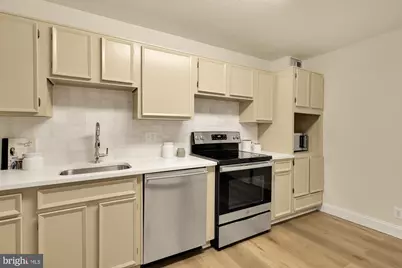 8360 Greensboro Drive #817, McLean, VA 22102 - Photo 16