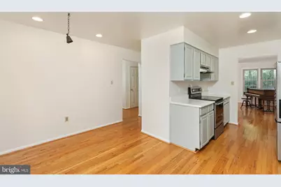 2850 Kelly Square, Vienna, VA 22181 - Photo 8
