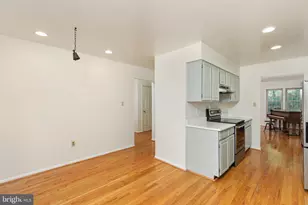 2850 Kelly Square, Vienna, VA 22181 - Photo 8