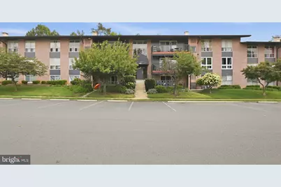 204 Park Terrace Court SE #24, Vienna, VA 22180 - Photo 1