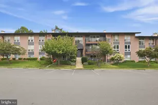 204 Park Terrace Ct SE, Vienna, VA 22180 - Photo 1