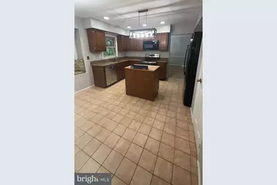 7421 Silver Pine Drive, Springfield, VA 22153 - Photo 6