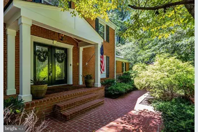 10015 Saddle Road, Vienna, VA 22181 - Photo 1