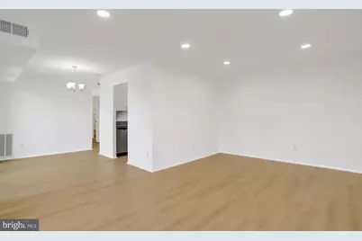 2909 Charing Cross Road #13, Falls Church, VA 22042 - Photo 6