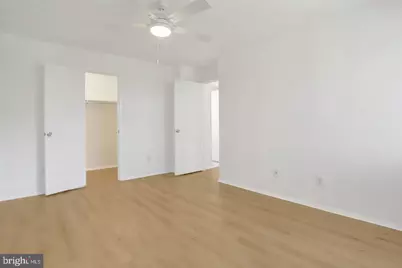 2909 Charing Cross Road #13, Falls Church, VA 22042 - Photo 18
