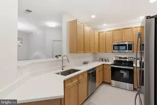 8181 Carnegie Hall Ct, Vienna, VA 22180 - Photo 8