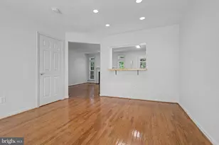 6941 Compton Ln, Centreville, VA 20121 - Photo 12