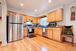 9910 Kingsbridge Dr, Fairfax, VA 22031 - Photo 6