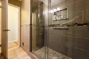 9910 Kingsbridge Dr, Fairfax, VA 22031 - Photo 14