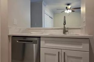 5767 Rexford Ct, Springfield, VA 22152 - Photo 1