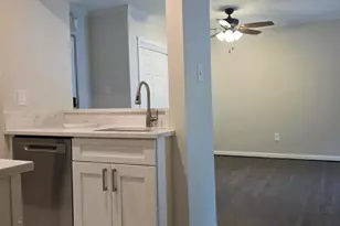 5767 Rexford Ct, Springfield, VA 22152 - Photo 4