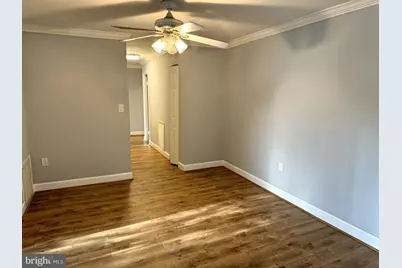 5600 Bloomfield Drive #203, Alexandria, VA 22312 - Photo 8
