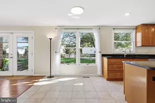 3894 Plum Run Ct, Fairfax, VA 22033 - Photo 18