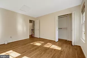 10898 Featherfield Ct, Fairfax, VA 22030 - Photo 40