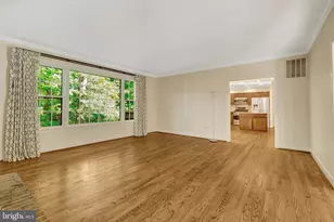 10898 Featherfield Ct, Fairfax, VA 22030 - Photo 10