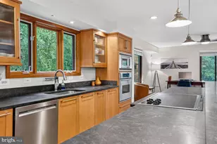 2003 Upper Lake Dr, Reston, VA 20191 - Photo 14