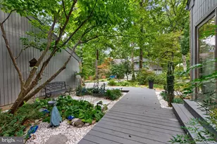 2003 Upper Lake Dr, Reston, VA 20191 - Photo 2