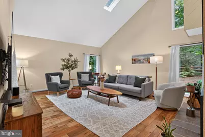 2003 Upper Lake Drive, Reston, VA 20191 - Photo 4