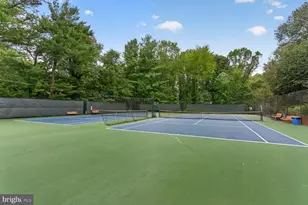 2003 Upper Lake Dr, Reston, VA 20191 - Photo 46