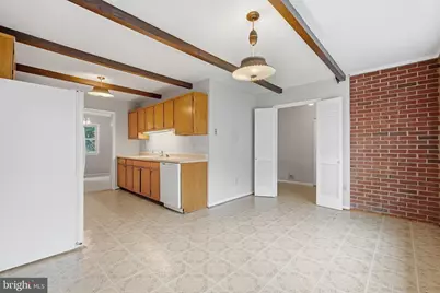 8416 Stonewall Drive, Vienna, VA 22180 - Photo 6