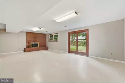 8416 Stonewall Drive, Vienna, VA 22180 - Photo 24