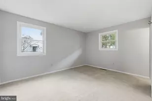 8416 Stonewall Dr, Vienna, VA 22180 - Photo 16