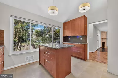10903 Knights Bridge Court, Reston, VA 20190 - Photo 6