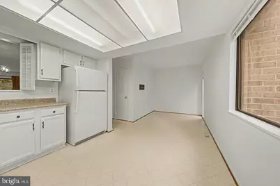5800 Jacksons Oak Court, Burke, VA 22015 - Photo 18