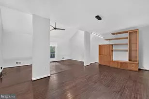 10903 Knights Bridge Ct, Reston, VA 20190 - Photo 8