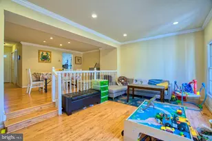 6137 Summer Park Ln, Alexandria, VA 22315 - Photo 4