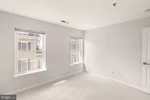 8931 Milford Haven Ct, Lorton, VA 22079 - Photo 14