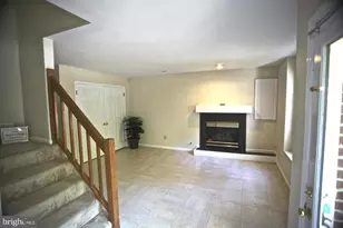 9386 Van Arsdale Dr, Vienna, VA 22181 - Photo 10