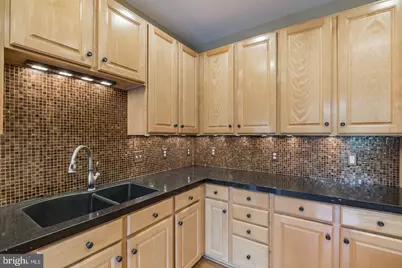 2807 Marywood Oaks Lane, Vienna, VA 22181 - Photo 14