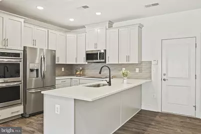 232 Van Buren Street, Herndon, VA 20170 - Photo 6