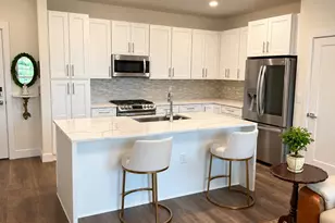 1761 Old Meadow Rd, McLean, VA 22102 - Photo 6