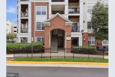 12933 Centre Park Circle #402, Herndon, VA 20171 - Photo 2