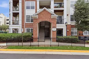 12933 Centre Park Cir, Herndon, VA 20171 - Photo 2