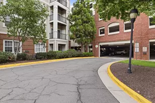 12933 Centre Park Cir, Herndon, VA 20171 - Photo 48