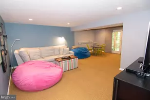 5619 Herberts Crossing Dr, Burke, VA 22015 - Photo 46