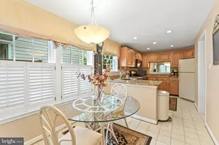 7554 Cross Gate Ln, Alexandria, VA 22315 - Photo 16