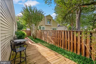 7554 Cross Gate Ln, Alexandria, VA 22315 - Photo 28