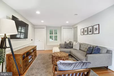 907 Cantle Lane, Great Falls, VA 22066 - Photo 4
