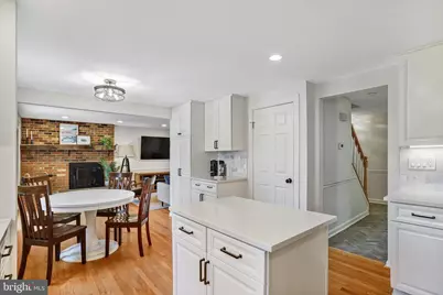907 Cantle Lane, Great Falls, VA 22066 - Photo 10